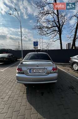 Седан Mitsubishi Lancer 2004 в 