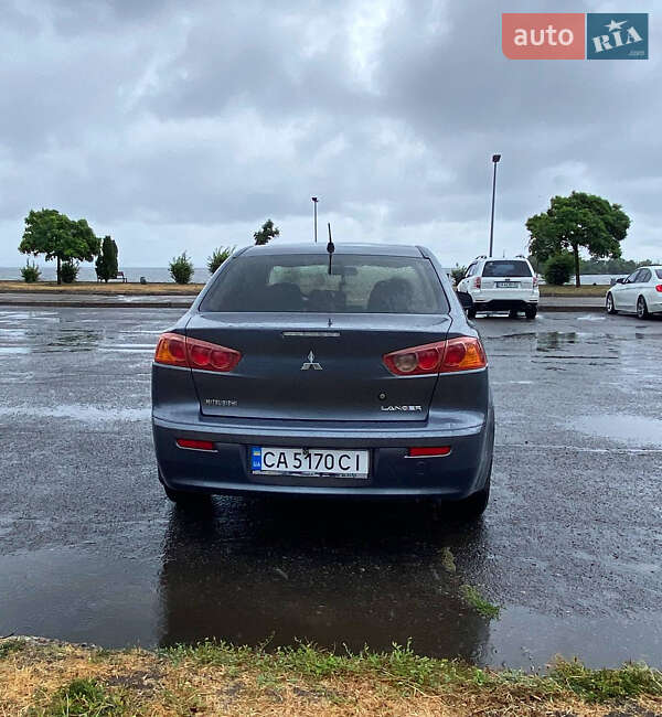 Седан Mitsubishi Lancer 2008 в Черкассах