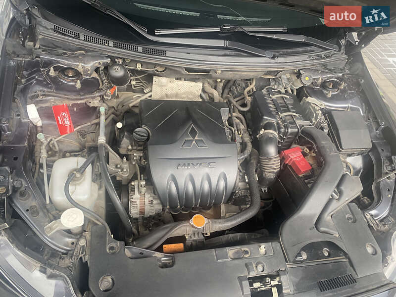 Седан Mitsubishi Lancer 2008 в Черкассах