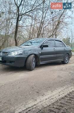 Седан Mitsubishi Lancer 2004 в 