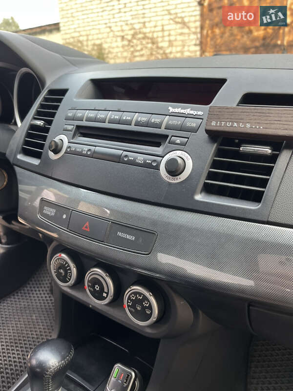 Седан Mitsubishi Lancer 2008 в Чернігові