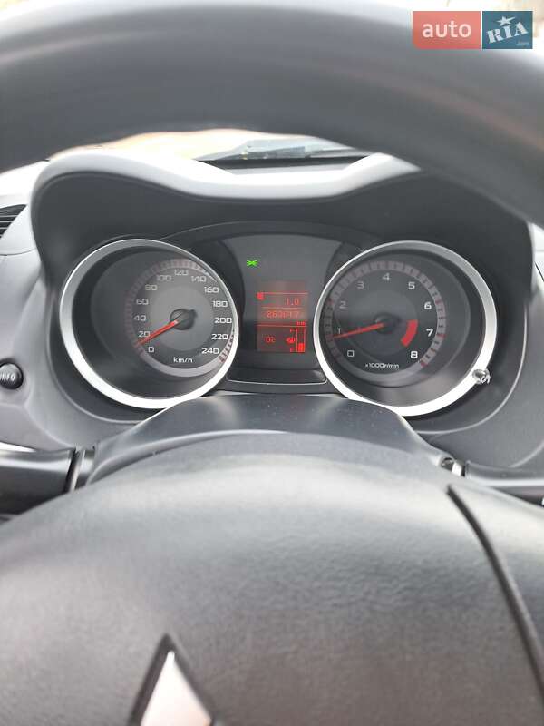 Седан Mitsubishi Lancer 2008 в Остер