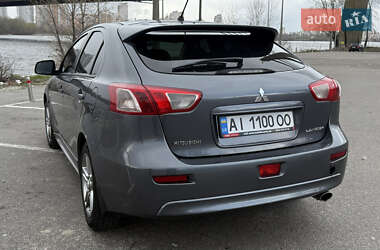 Хэтчбек Mitsubishi Lancer 2009 в 