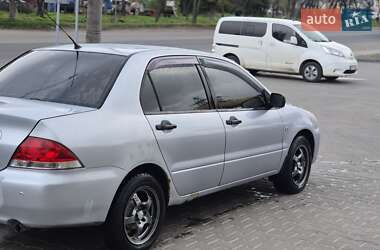 Седан Mitsubishi Lancer 2004 в 