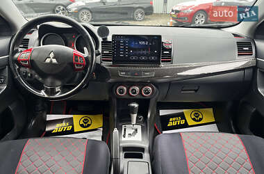 Хетчбек Mitsubishi Lancer 2009 в 