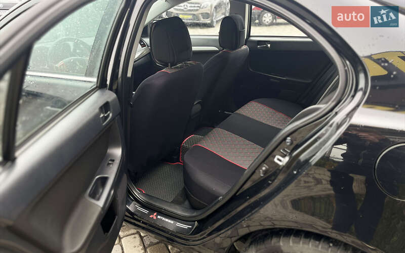 Хетчбек Mitsubishi Lancer 2009 в Мукачевому