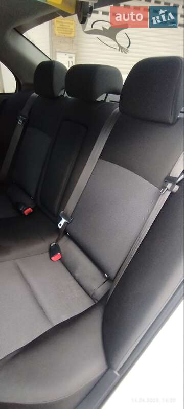 Седан Mitsubishi Lancer 2009 в Киеве
