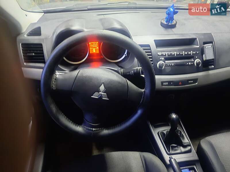 Седан Mitsubishi Lancer 2007 в Вольнянске