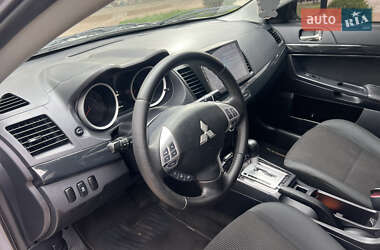 Седан Mitsubishi Lancer 2016 в 