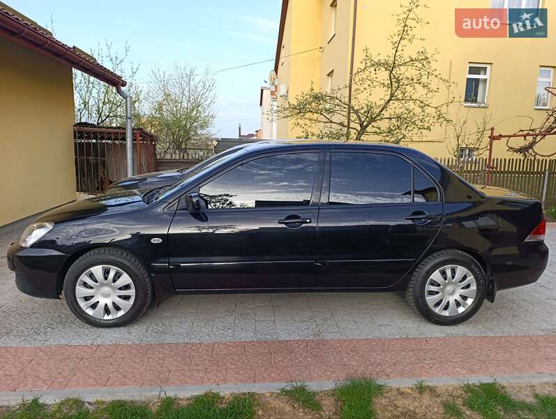 Седан Mitsubishi Lancer 2008 в Пустомытах
