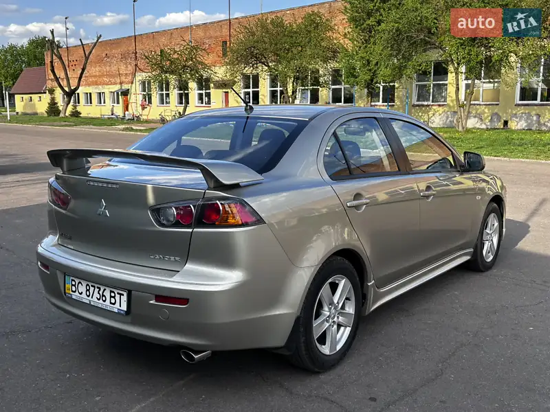 Mitsubishi Lancer 2008 VIN JMBSNCY4A9U000613 фото оголошення 8 з 65