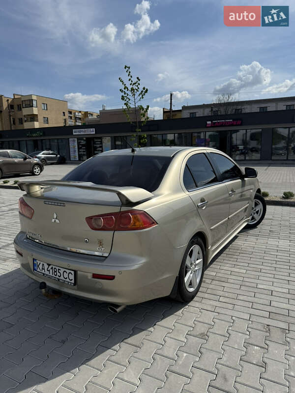Седан Mitsubishi Lancer 2008 в Ужгороді