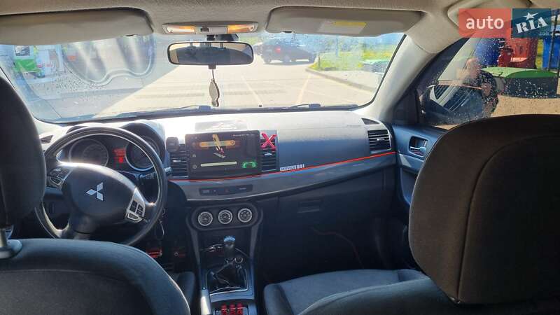 Седан Mitsubishi Lancer 2008 в Черновцах