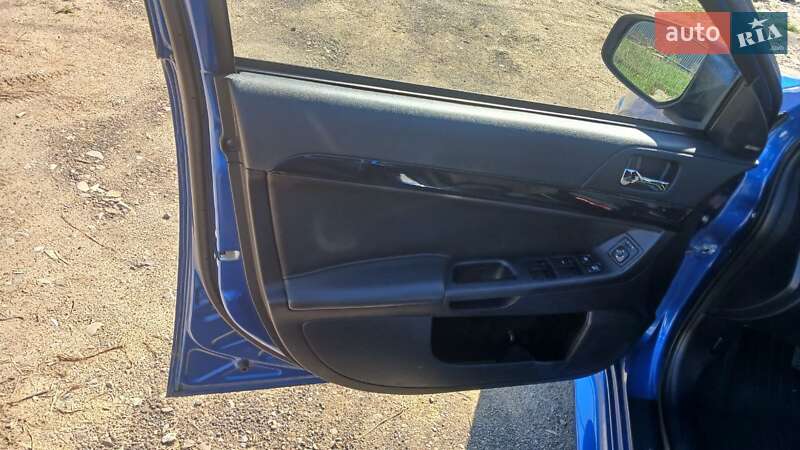 Седан Mitsubishi Lancer 2015 в Івано-Франківську