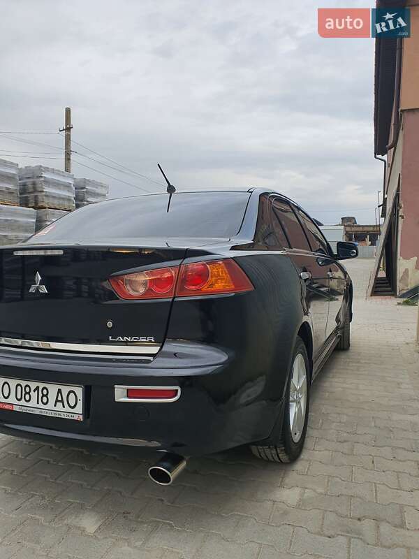 Седан Mitsubishi Lancer 2008 в Ужгороде