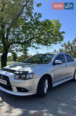 Седан Mitsubishi Lancer 2011 в Измаиле
