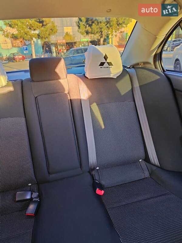 Седан Mitsubishi Lancer 2008 в Одессе