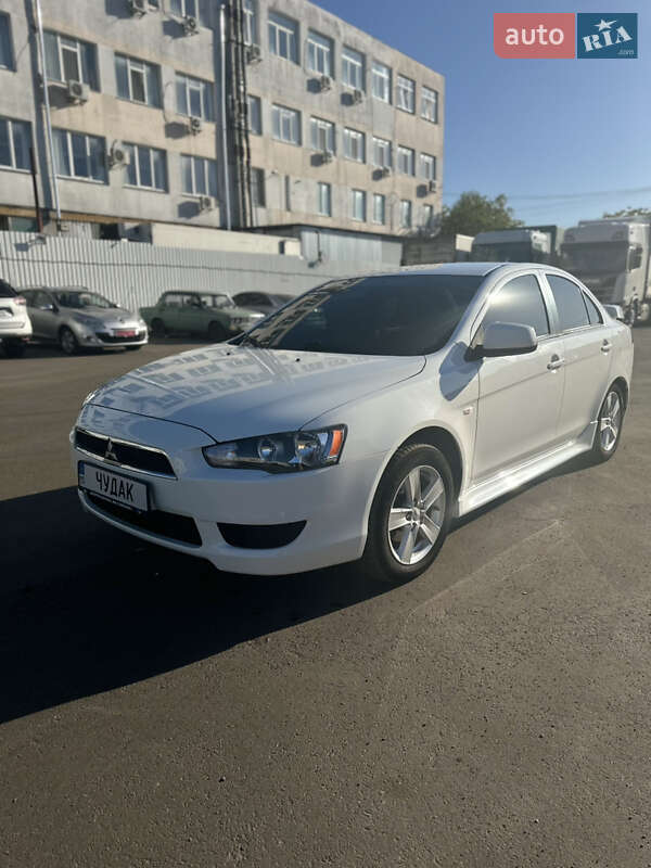 Седан Mitsubishi Lancer 2014 в Киеве