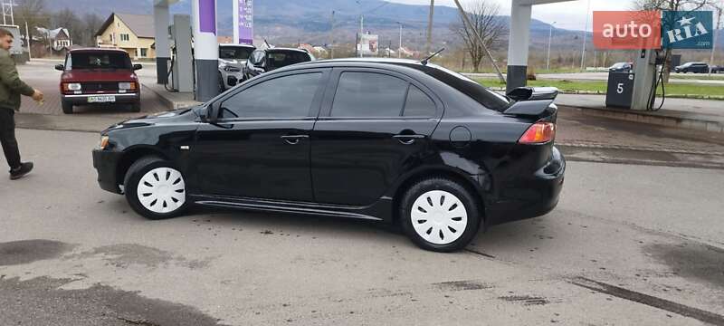 Седан Mitsubishi Lancer 2008 в Тячеві