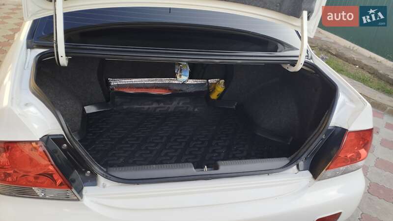 Седан Mitsubishi Lancer 2009 в Славянске