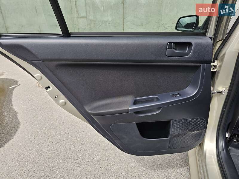 Седан Mitsubishi Lancer 2011 в Києві