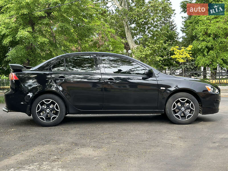 Седан Mitsubishi Lancer 2008 в Ізмаїлі