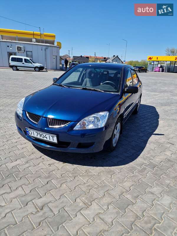 Седан Mitsubishi Lancer 2004 в Луцке