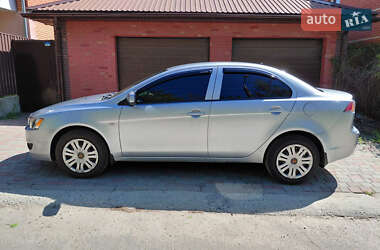 Седан Mitsubishi Lancer 2010 в Киеве
