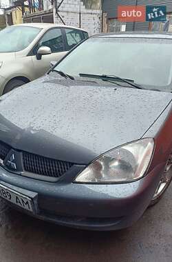 Седан Mitsubishi Lancer 2006 в Прилуках