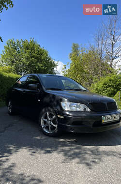 Седан Mitsubishi Lancer 2003 в Киеве