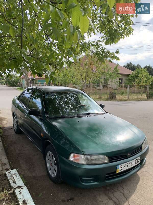 Седан Mitsubishi Lancer 1996 в Одессе