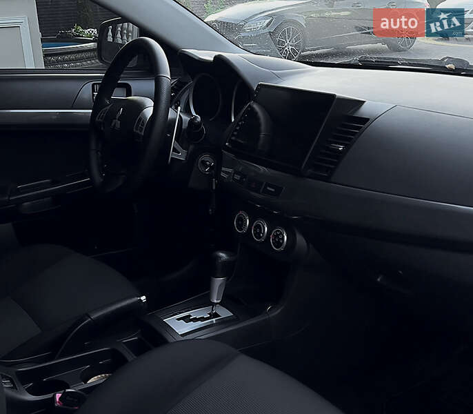 Седан Mitsubishi Lancer 2009 в Дніпрі