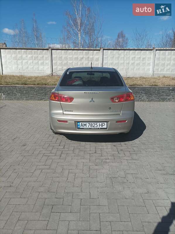 Седан Mitsubishi Lancer 2008 в Житомире