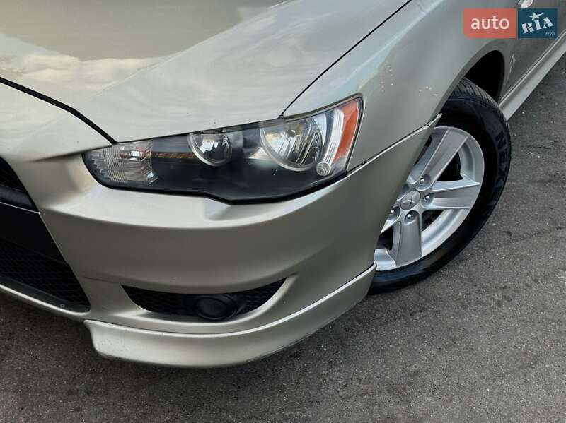 Седан Mitsubishi Lancer 2007 в Києві
