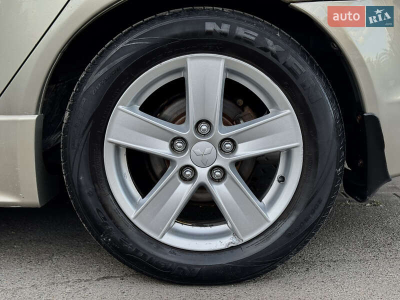 Седан Mitsubishi Lancer 2007 в Києві