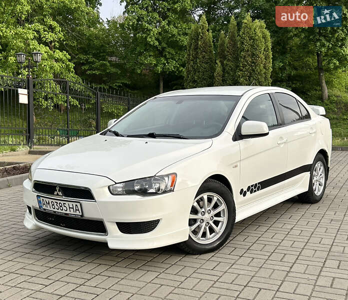 Седан Mitsubishi Lancer 2012 в 