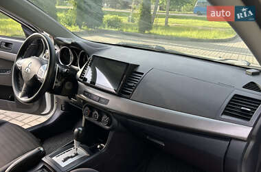 Седан Mitsubishi Lancer 2012 в 
