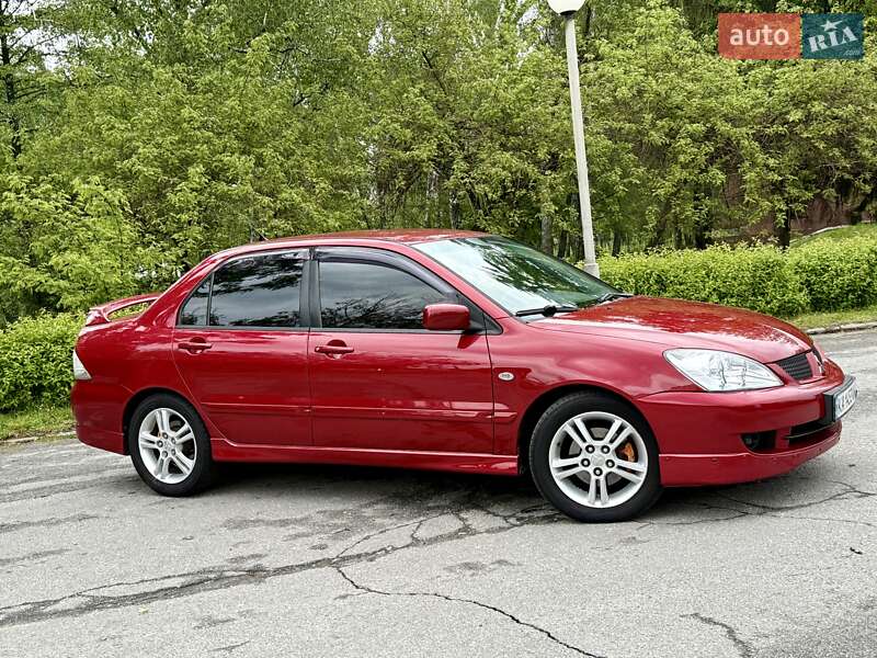 Седан Mitsubishi Lancer 2007 в Киеве