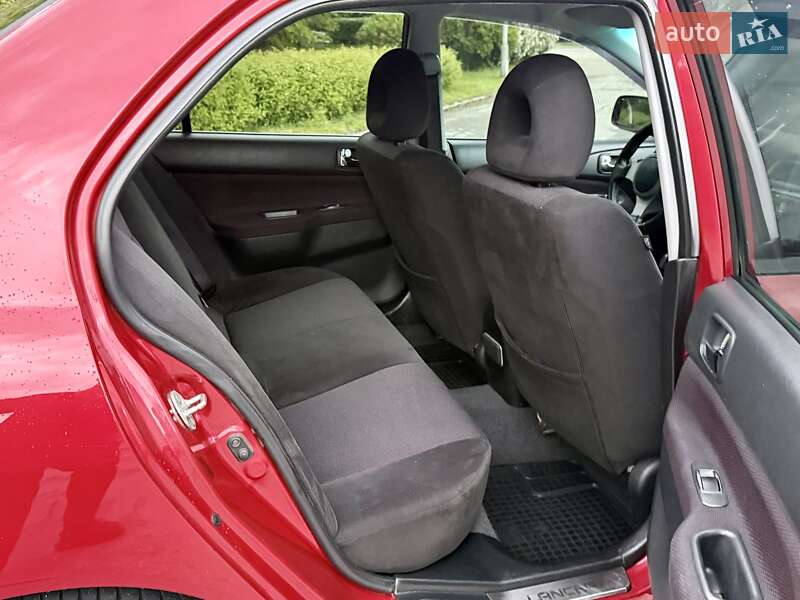 Седан Mitsubishi Lancer 2007 в Киеве