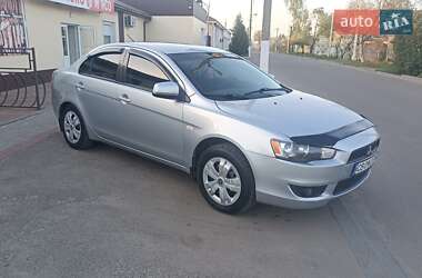 Седан Mitsubishi Lancer 2009 в Прилуках
