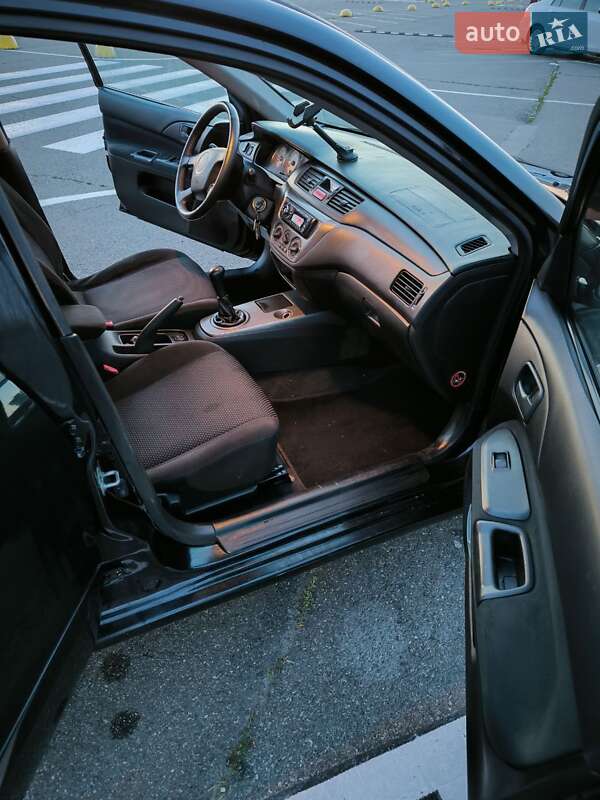 Универсал Mitsubishi Lancer 2005 в Киеве