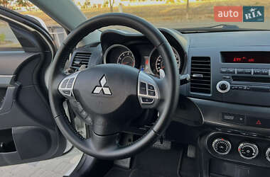 Седан Mitsubishi Lancer 2011 в 