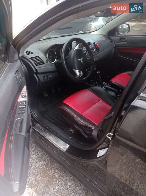 Хэтчбек Mitsubishi Lancer 2008 в Могилев-Подольске