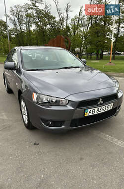 Седан Mitsubishi Lancer 2011 в 