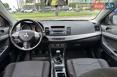 Седан Mitsubishi Lancer 2011 в 