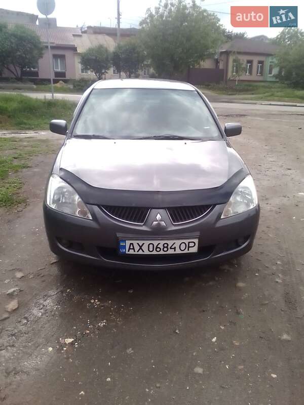 Седан Mitsubishi Lancer 2005 в Харькове