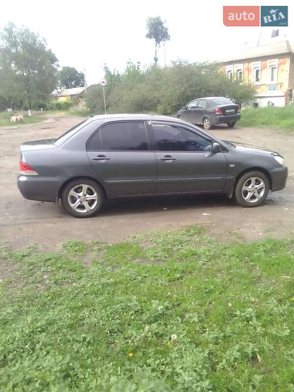 Седан Mitsubishi Lancer 2005 в 