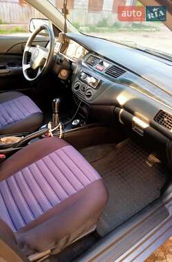 Седан Mitsubishi Lancer 2005 в 