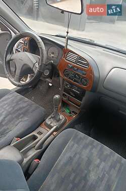 Седан Mitsubishi Lancer 1996 в 