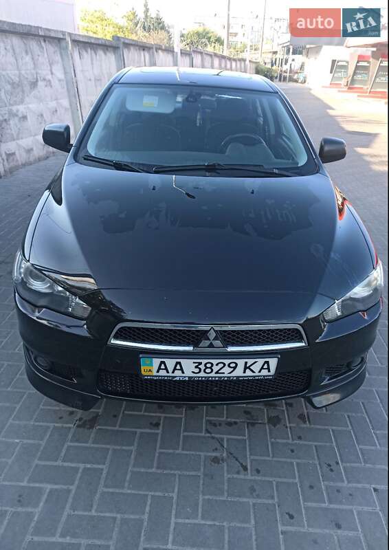 Седан Mitsubishi Lancer 2009 в Борисполе